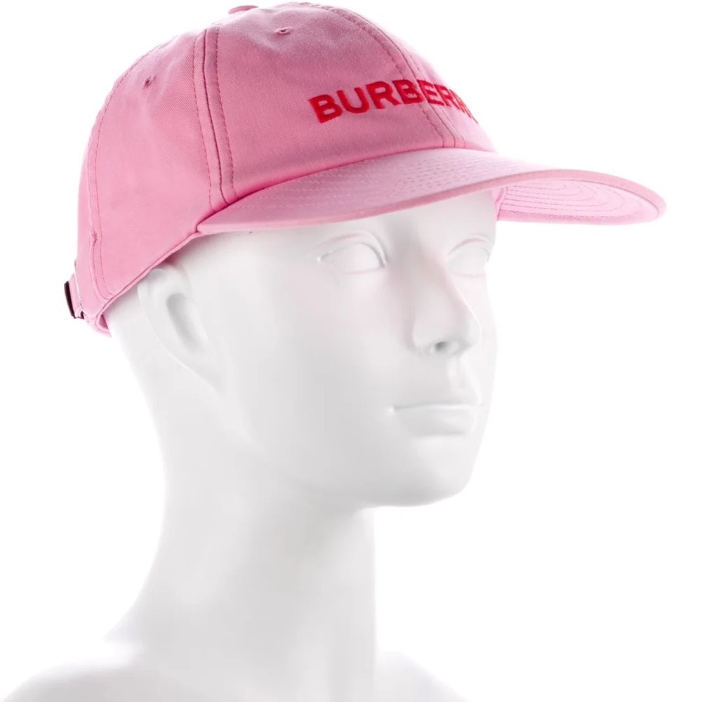 BURBERRY
Cotton Embroidered Logo Cap 🧢 💕